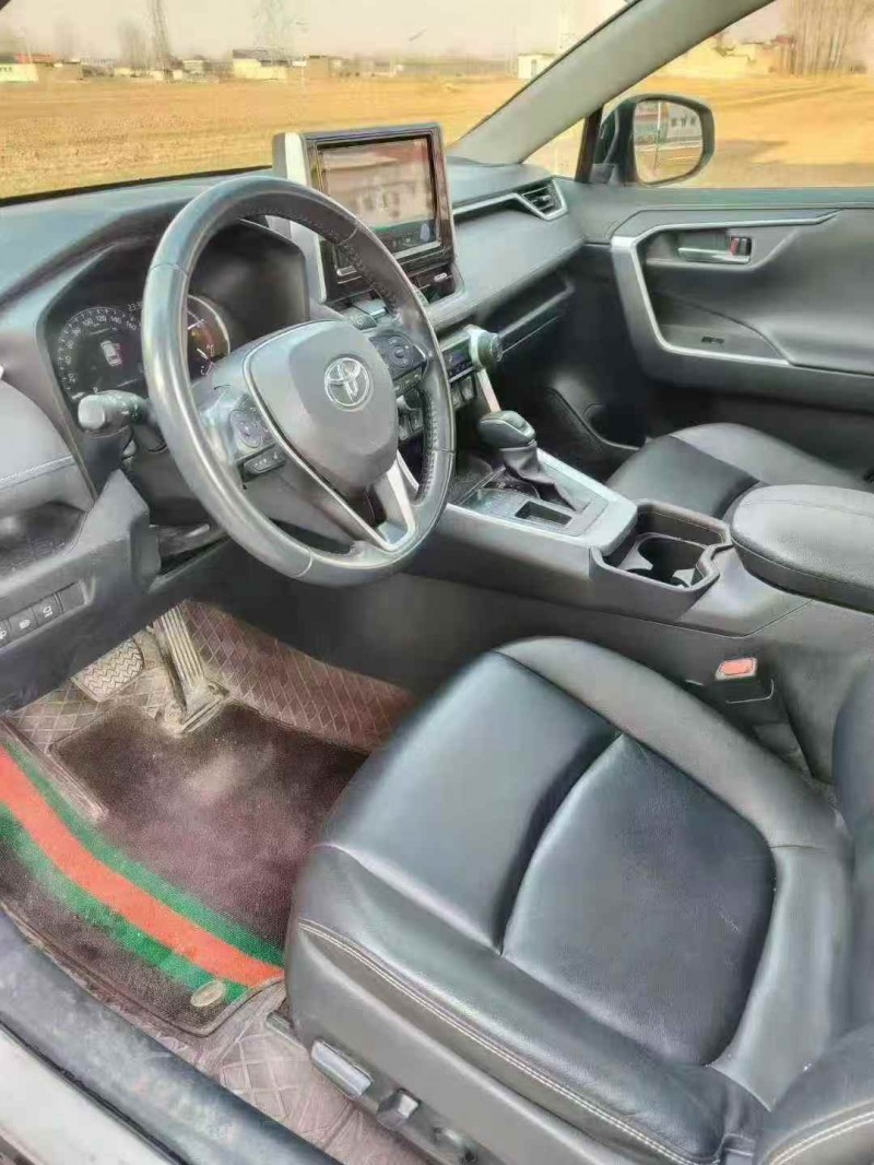 苏州21年丰田RAV4荣放4