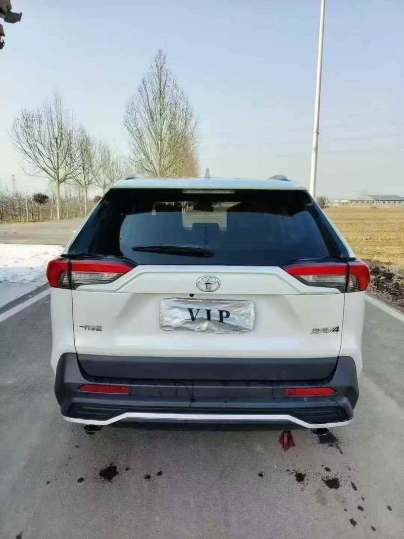 苏州21年丰田RAV4荣放9