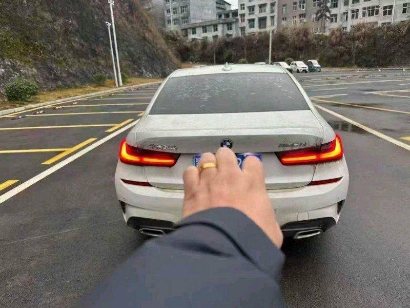 娄底22年宝马3系6