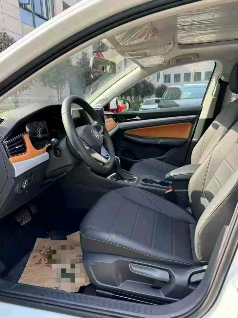 襄阳25年大众宝来5