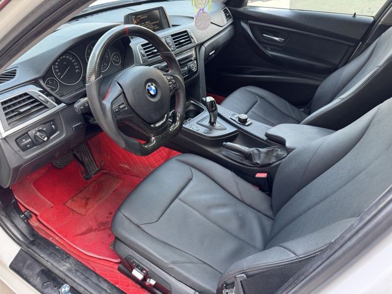 济宁16年宝马3系5