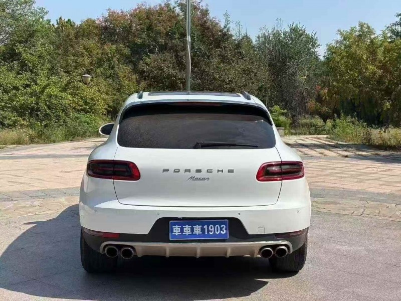 枣庄17年保时捷Macan9