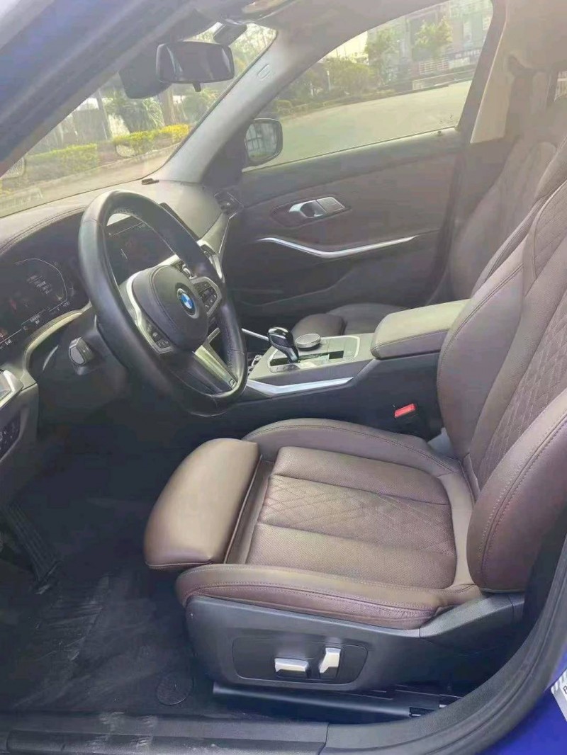 厦门21年宝马3系6