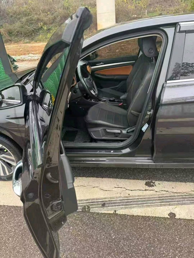 贵阳24年大众宝来5