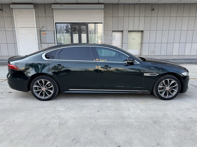 济宁22年捷豹XFL8