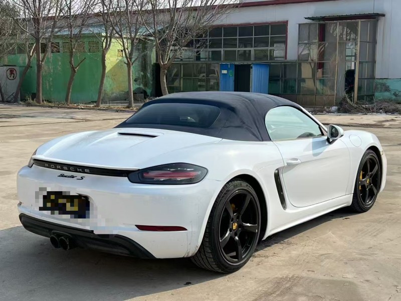 菏澤17年保時捷7188