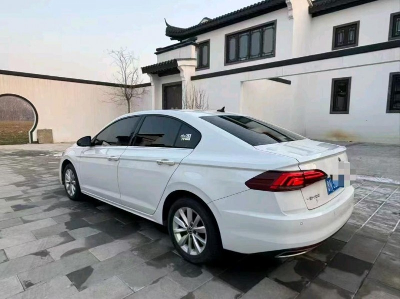 济南22年大众宝来5