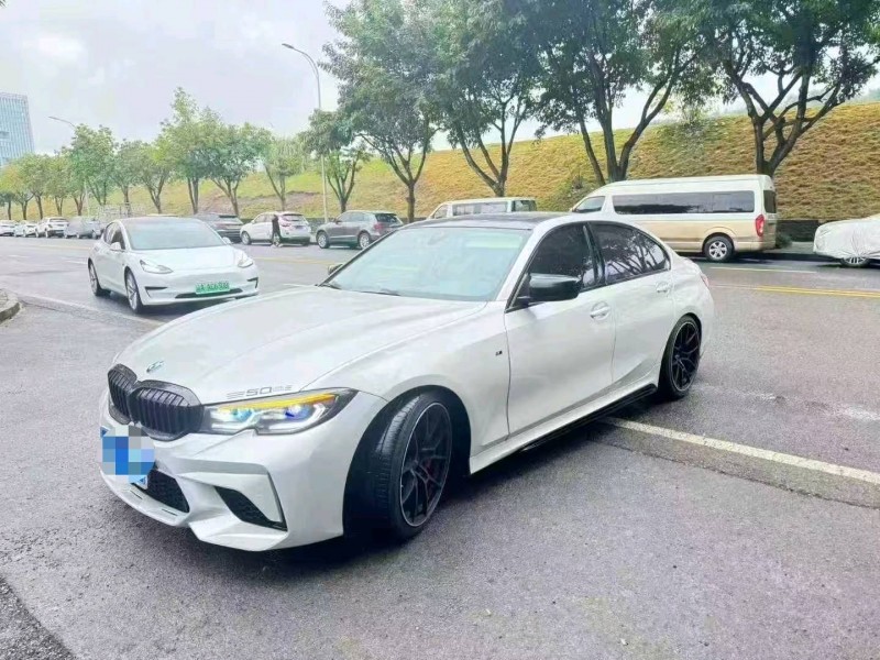 重庆21年宝马3系4