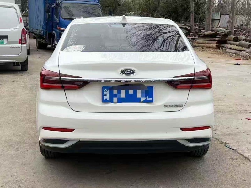 枣庄21年福特福睿斯9