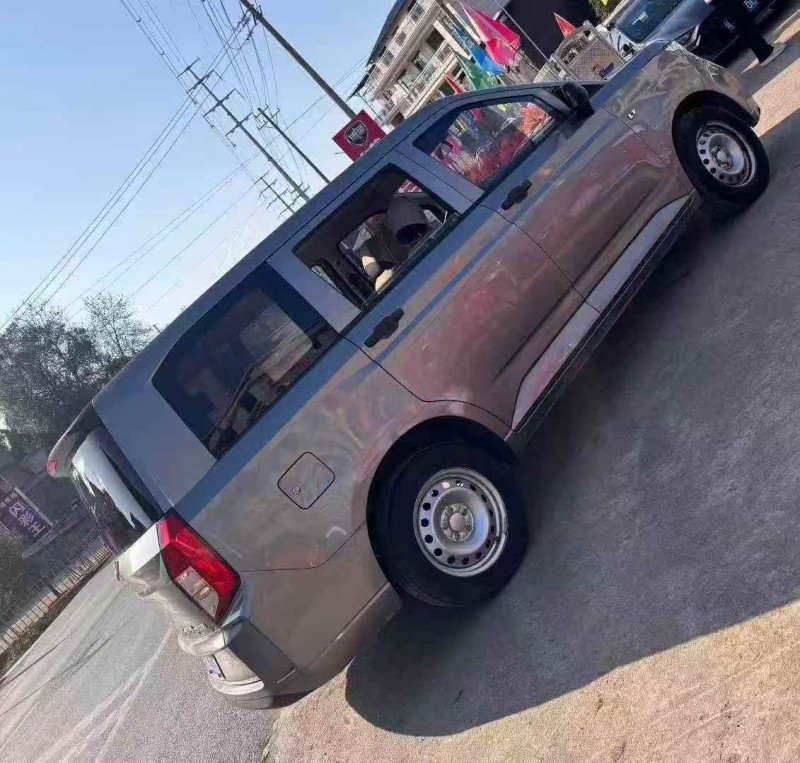 衡阳23年五菱汽车宏光7