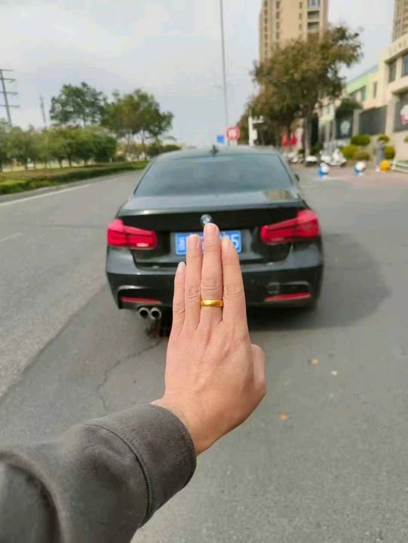 常州19年宝马3系9