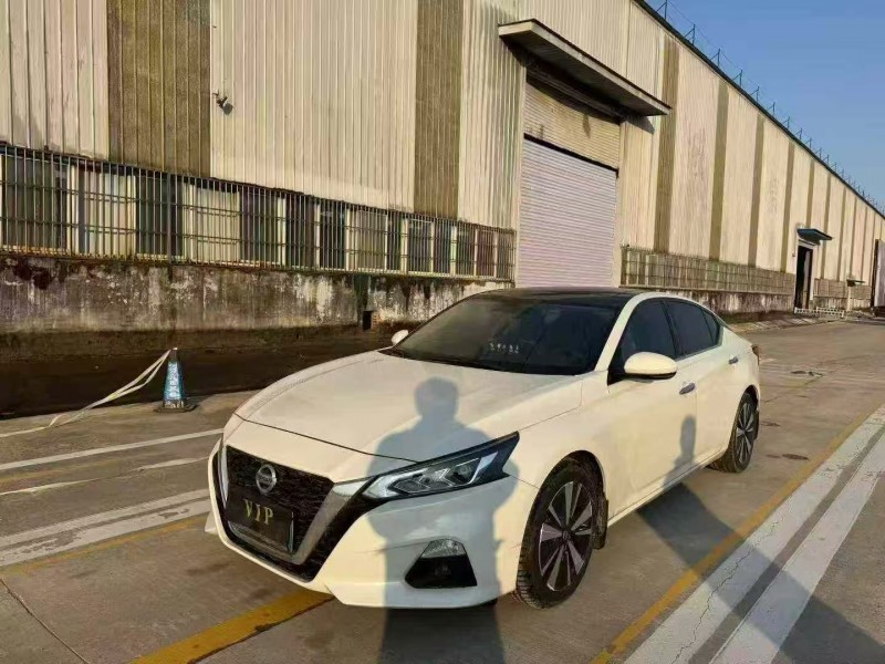 菏泽21年日产天籁2