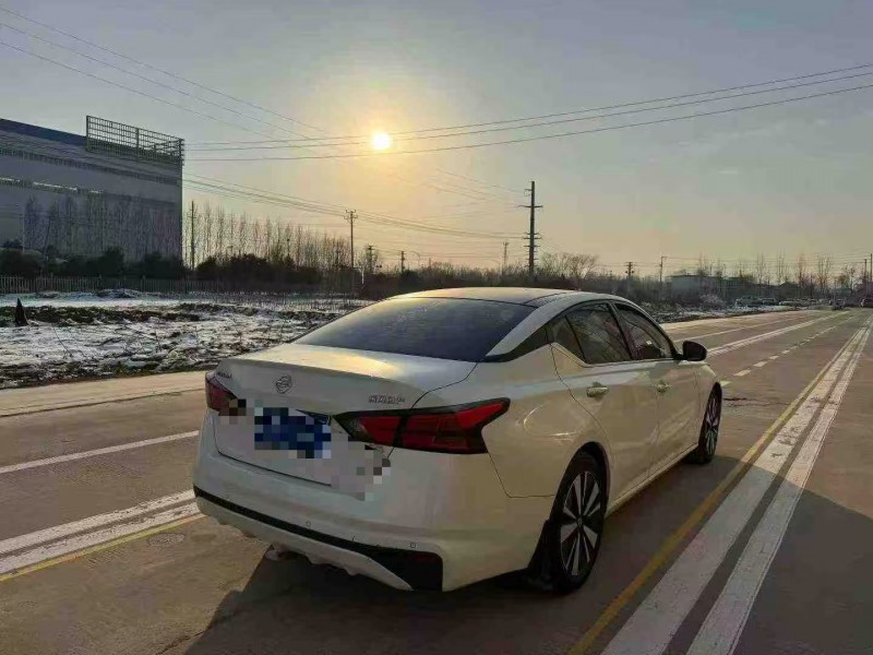 菏泽21年日产天籁8