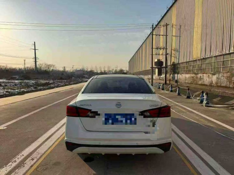 菏泽21年日产天籁9