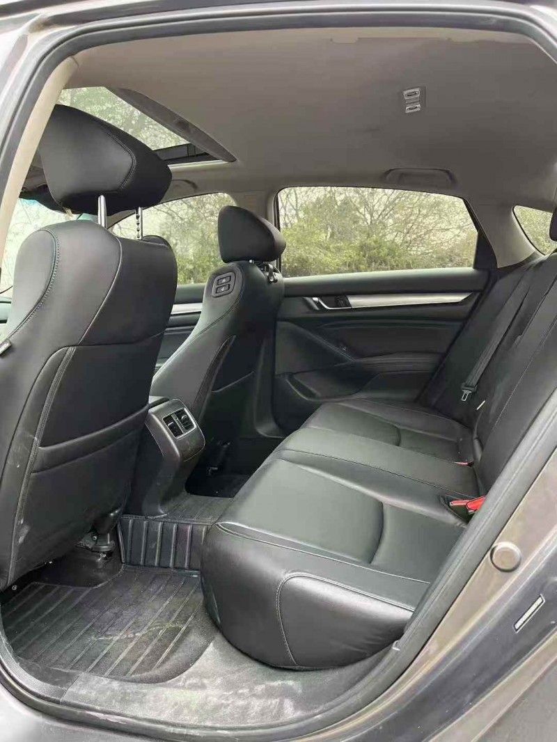 珠海20年本田雅阁6