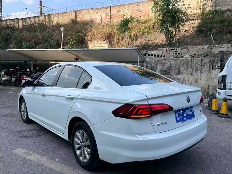 安顺19年大众宝来7