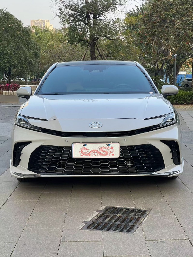 佛山24年丰田凯美瑞1