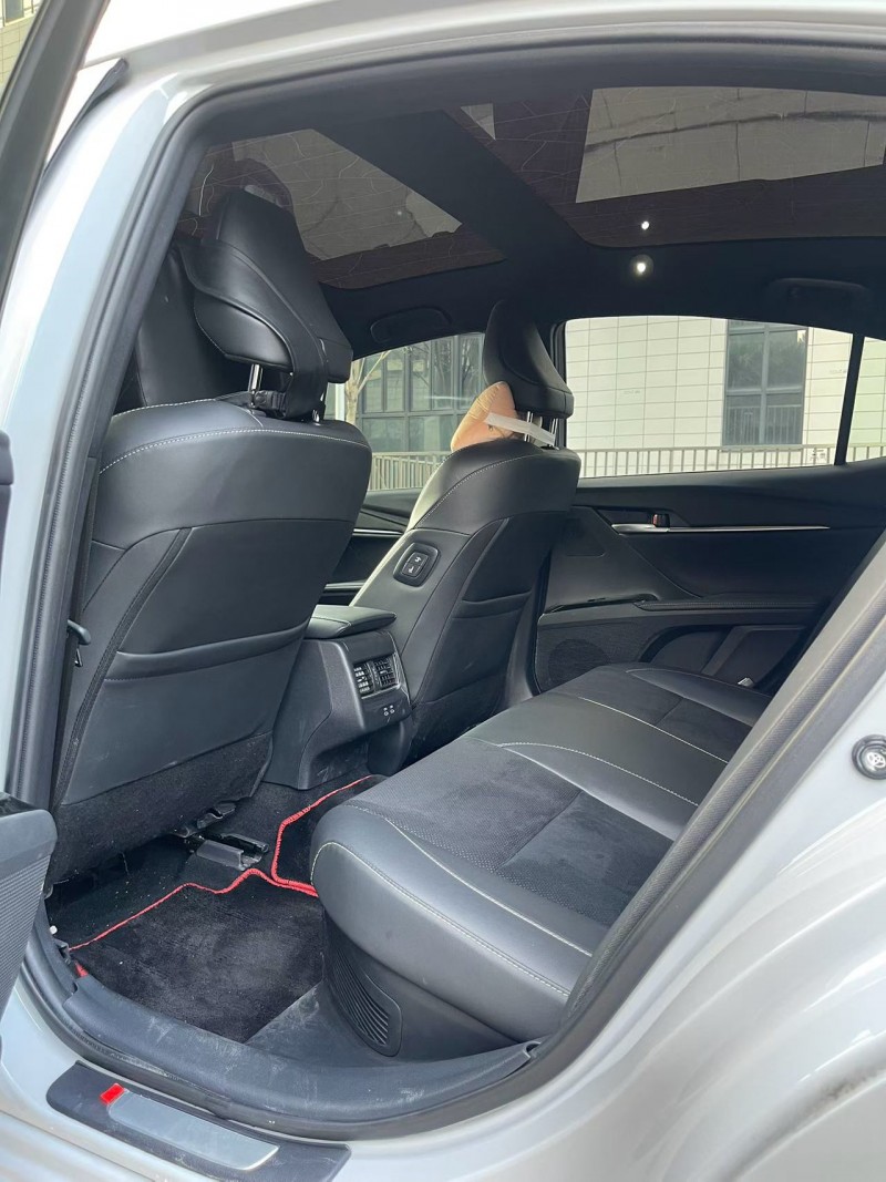 佛山24年丰田凯美瑞6