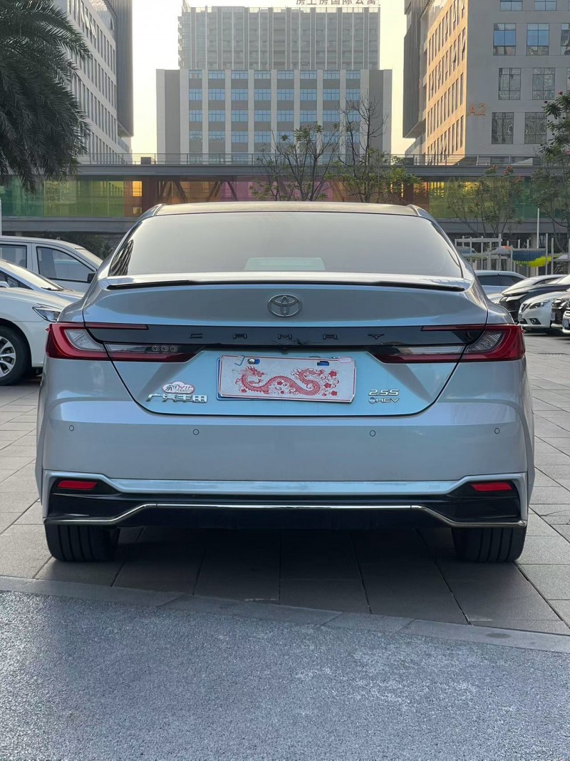 佛山24年丰田凯美瑞9