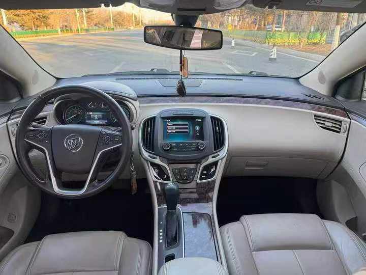 保定15年别克君越4