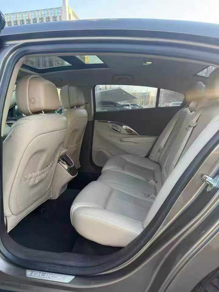 保定15年别克君越5