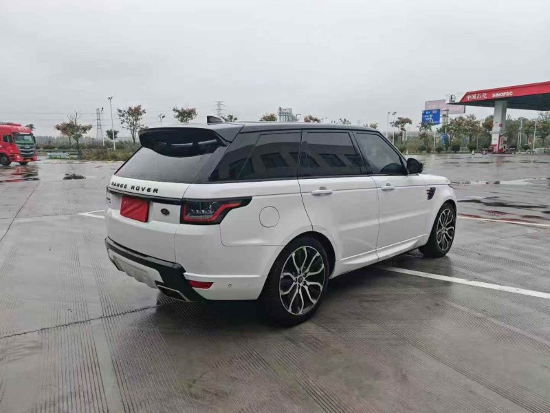 徐州21年路虎揽胜运动8