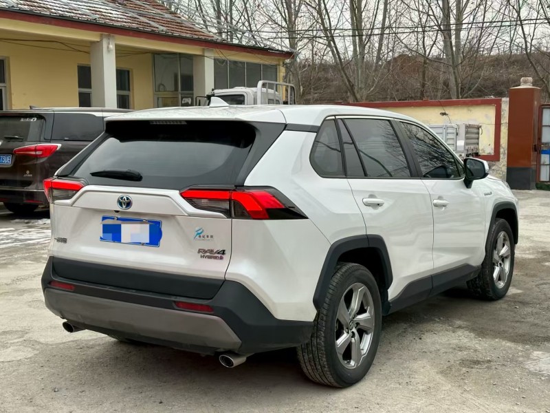 淄博23年豐田RAV4榮放7