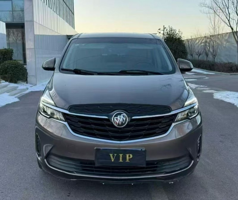 济宁22年别克GL81