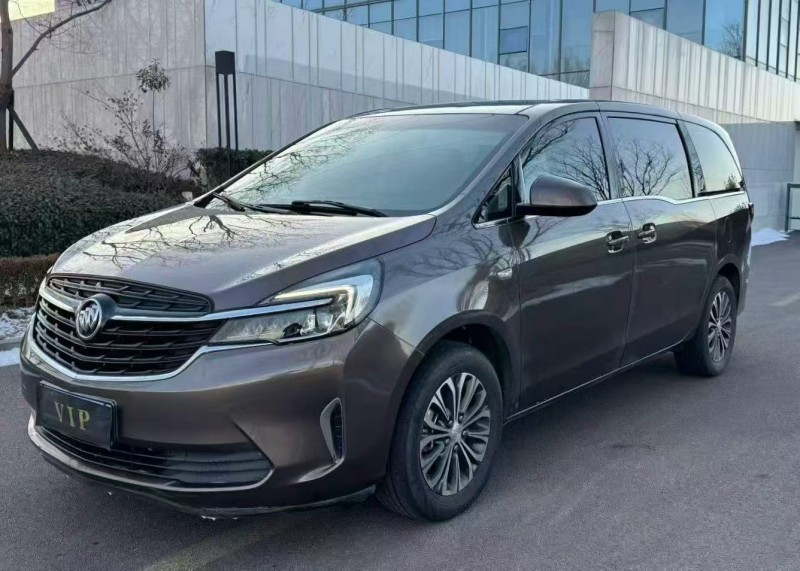 济宁22年别克GL83