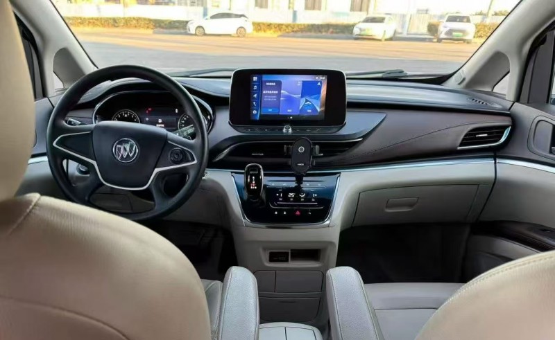 济宁22年别克GL85