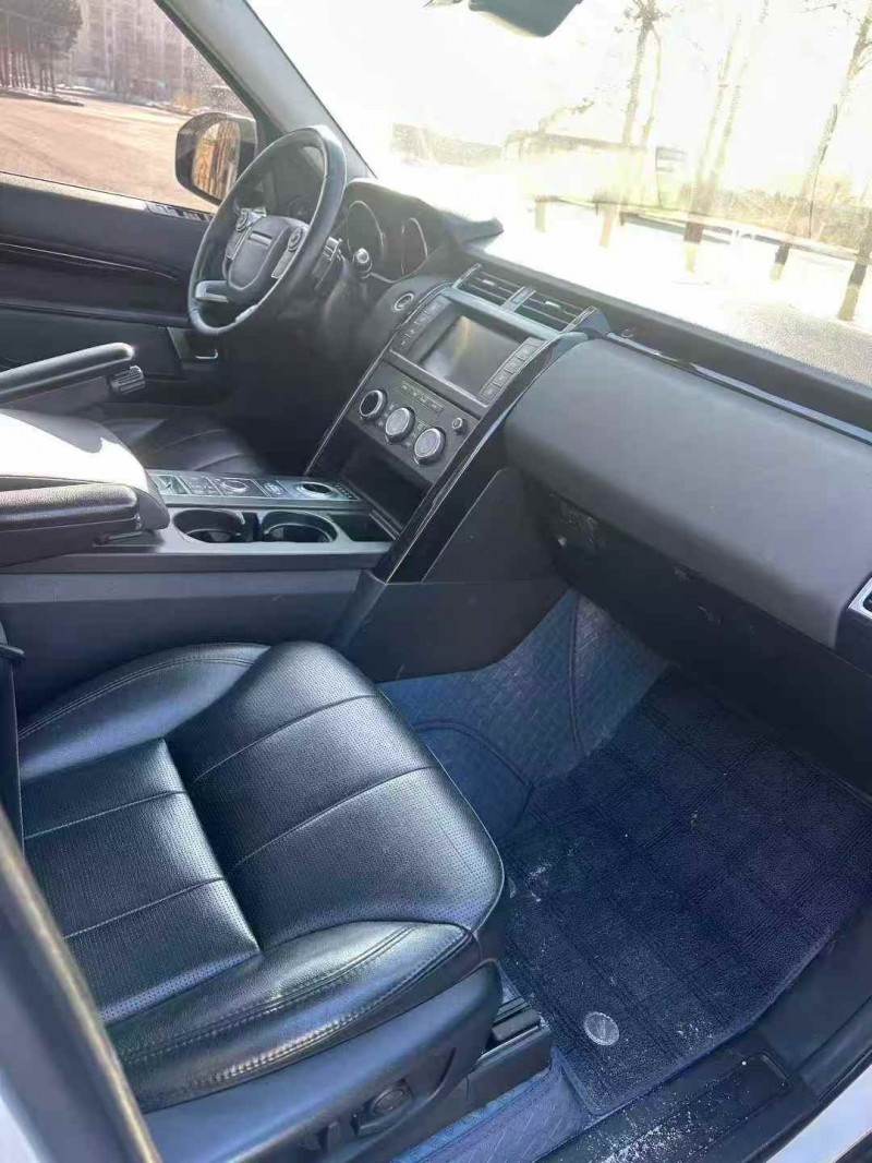 济宁17年路虎发现5