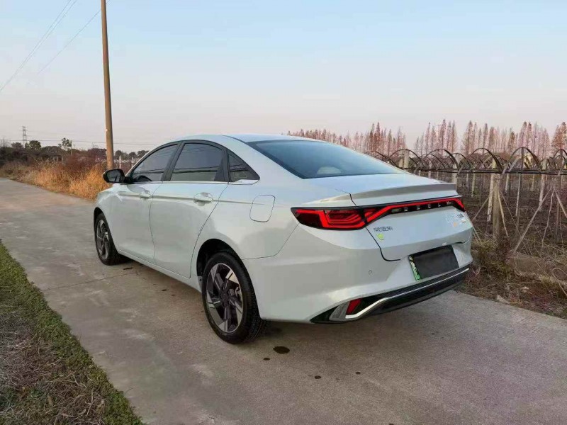 嘉兴23年吉利帝豪7