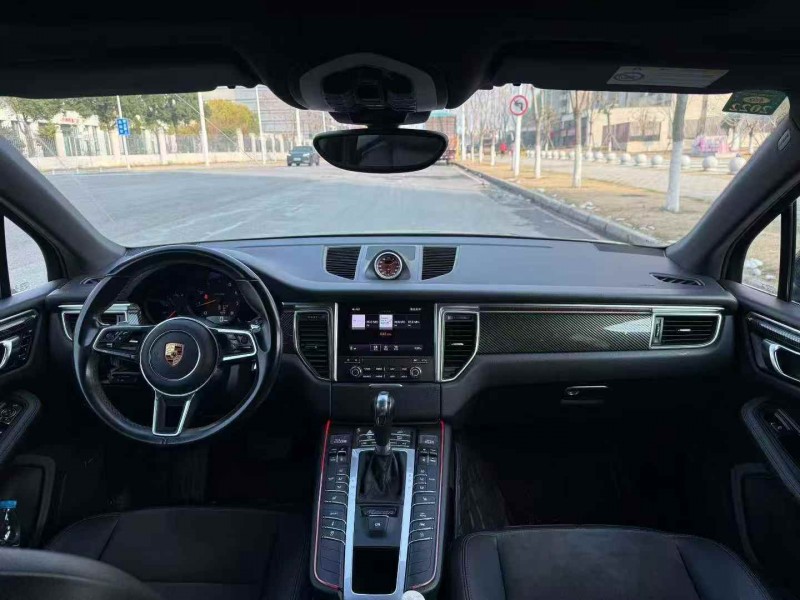 宜昌18年保时捷Macan4