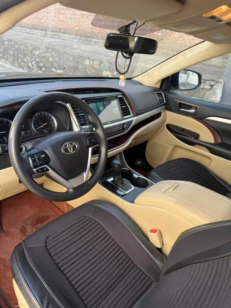 呼和浩特17年丰田汉兰达4