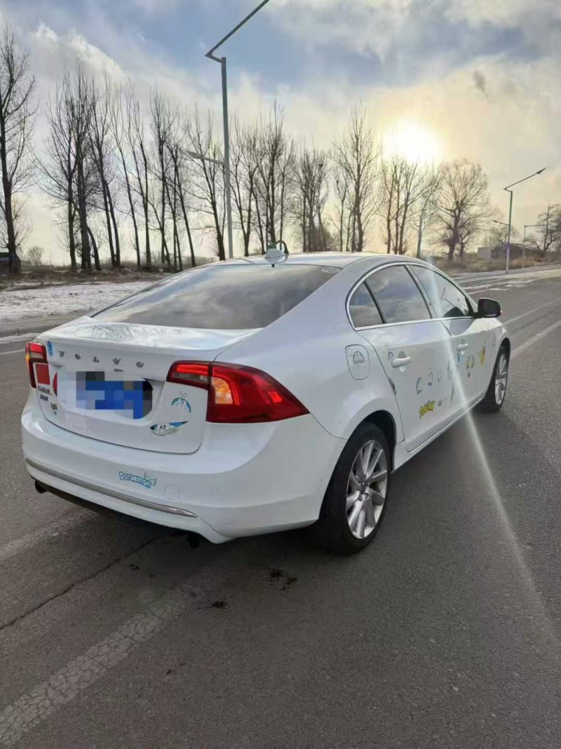 呼和浩特16年沃尔沃S60L9