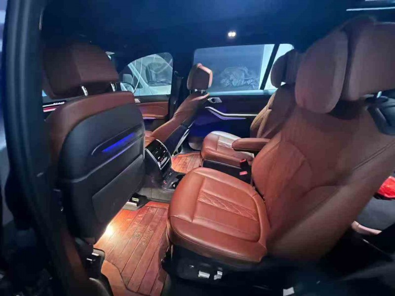 张家界20年宝马X73