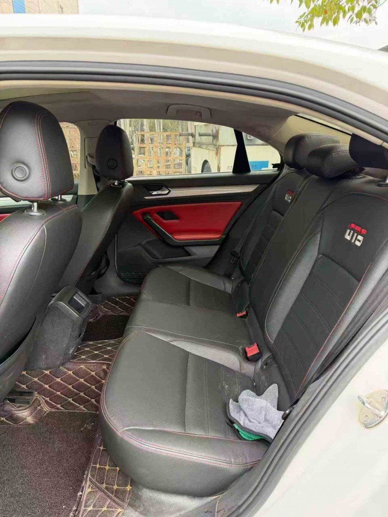 张家界18年大众凌渡6