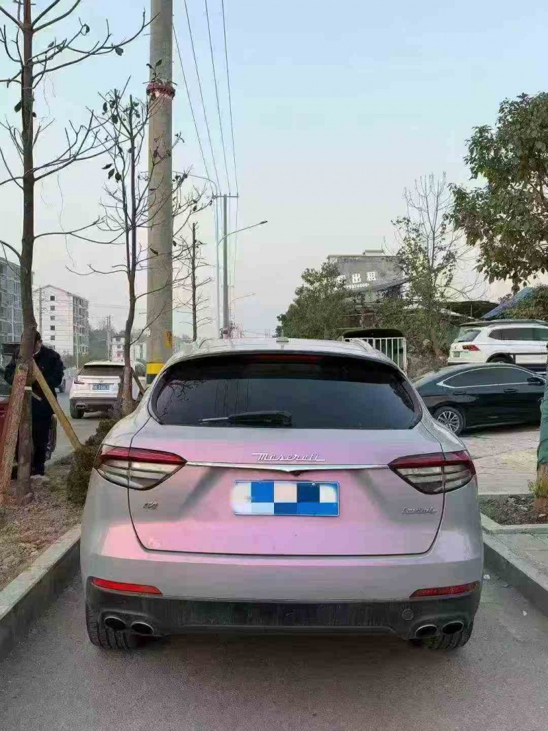 常德17年玛莎拉蒂Levante9