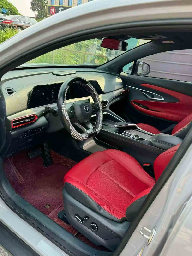 张家界21年长安汽车UNI4