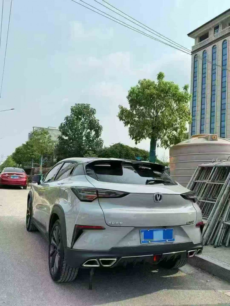 张家界21年长安汽车UNI8