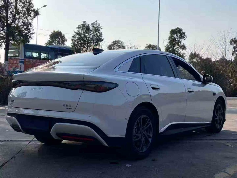 常德25年比亚迪海豹8