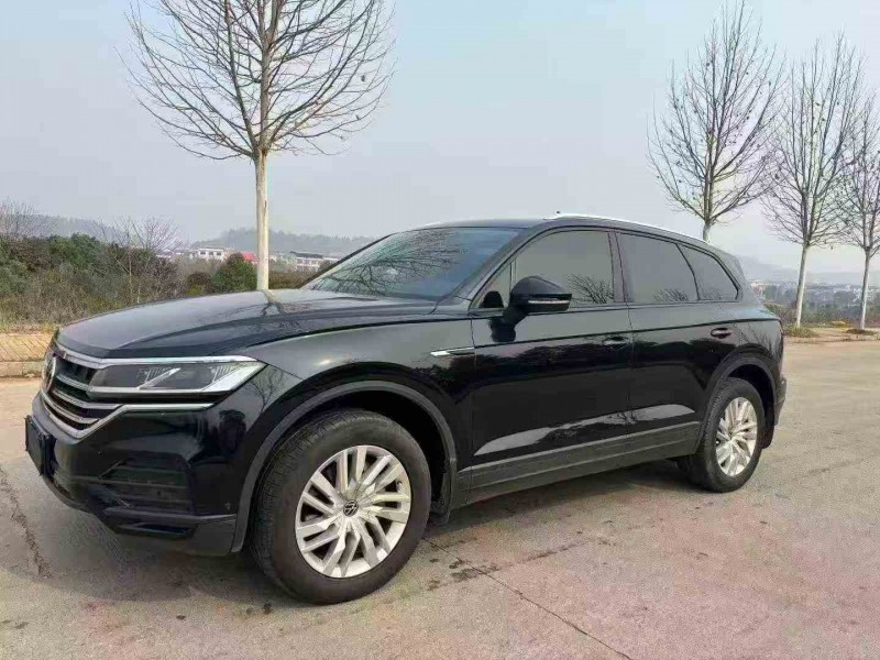 常德21年大众途锐2