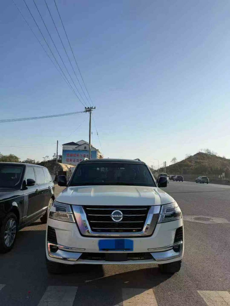 衡阳19年日产途乐1