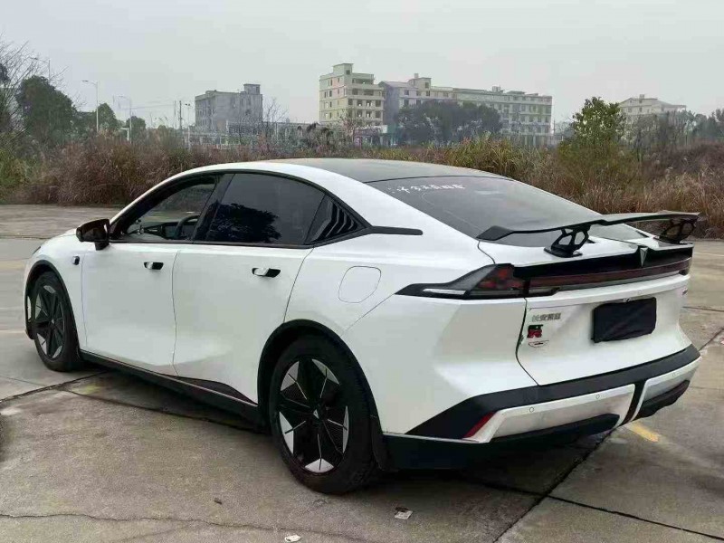 常德23年长安汽车深蓝8