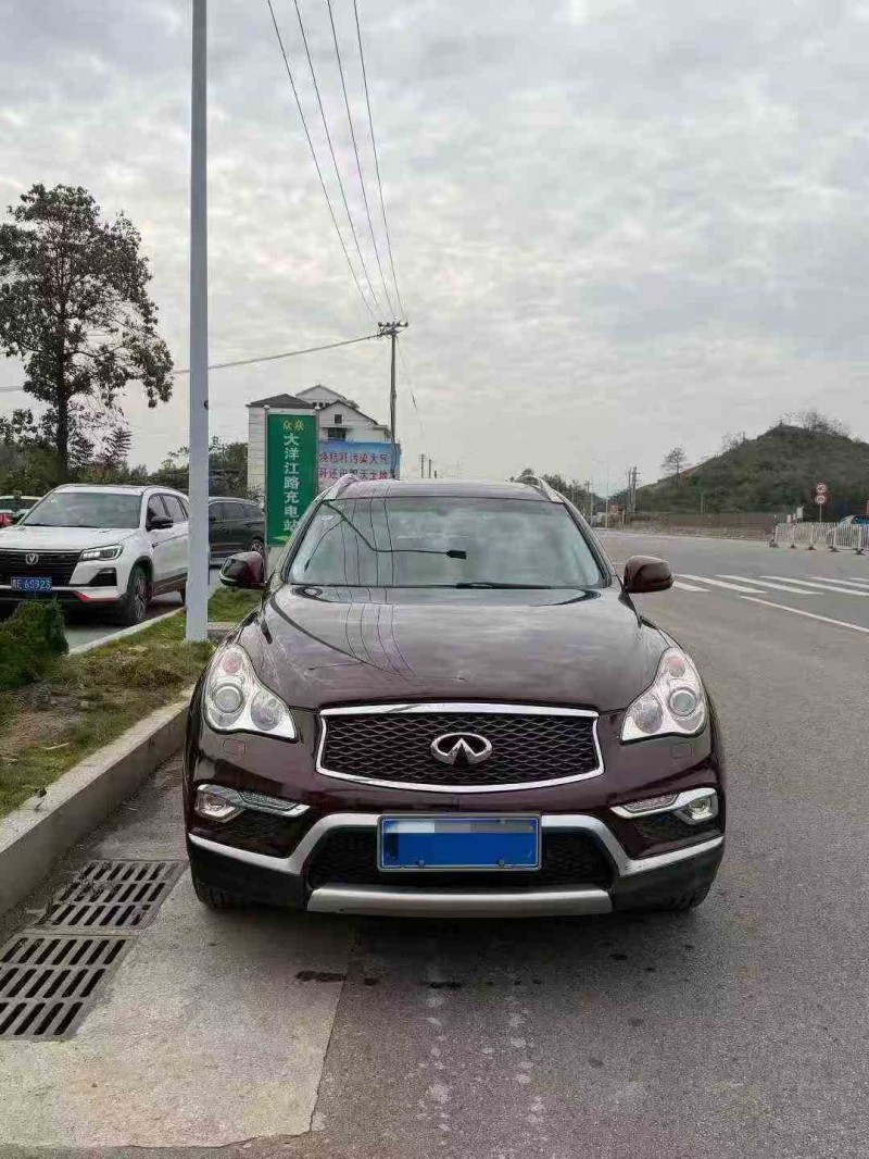 岳阳18年英菲尼迪QX501