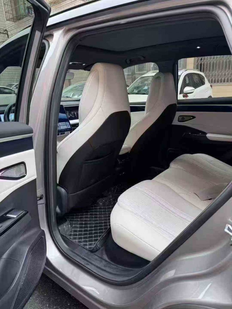 张家界24年吉利银河5