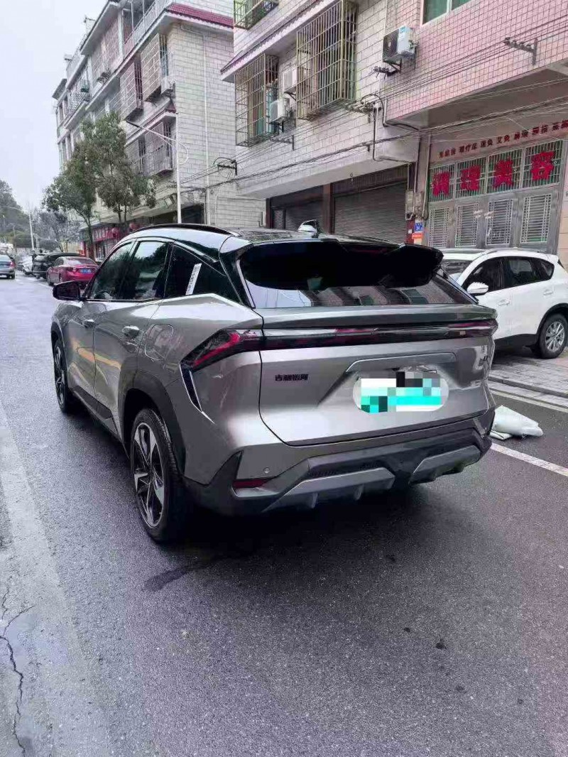 张家界24年吉利银河8