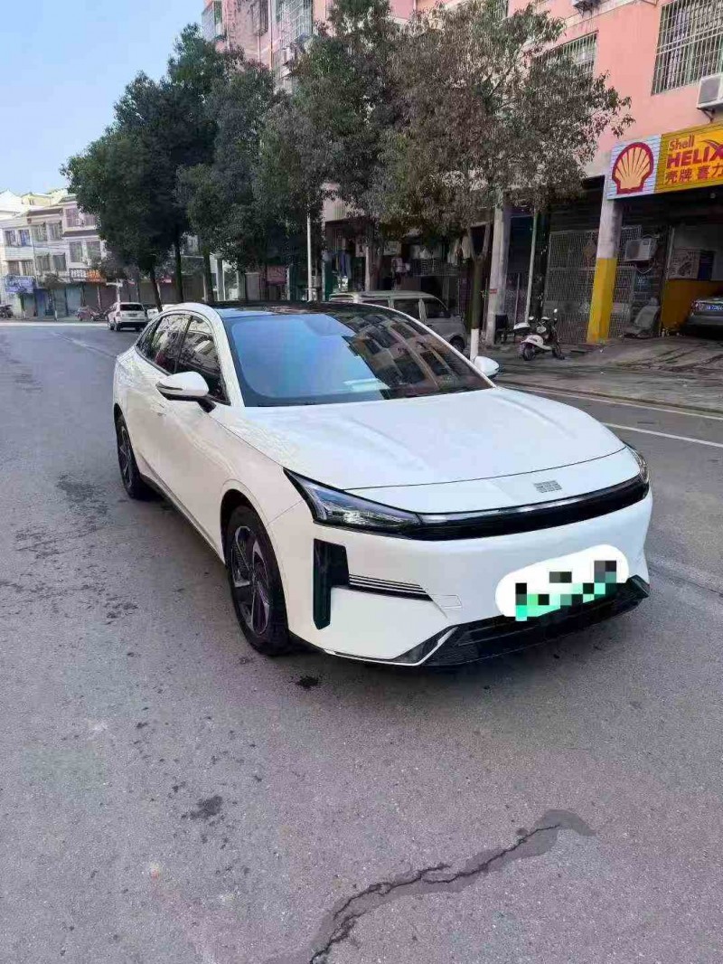 常德23年吉利银河2