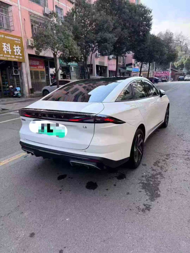 常德23年吉利银河7