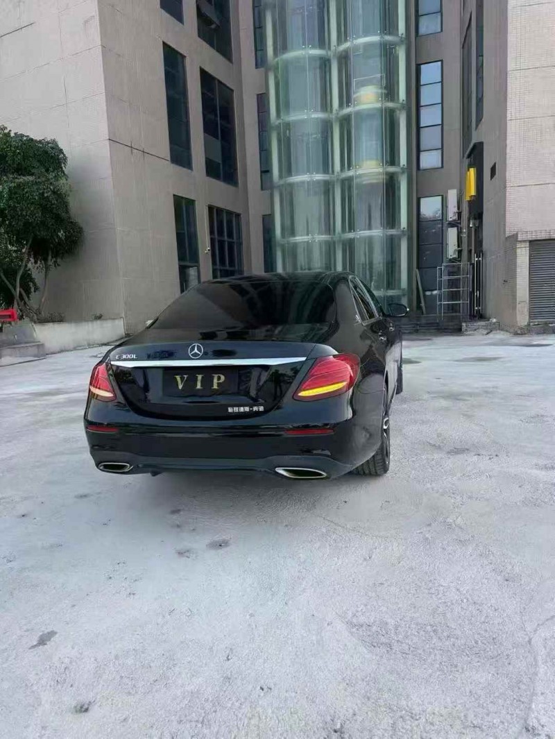 广州18年奔驰E7